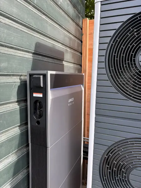 Installatie Zaptec Go 2 Laadpaal en Anker SOLIX X1 Thuisbatterij met Back-upvoorziening in Haarlem