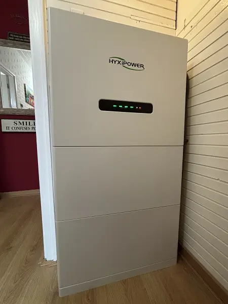 HYXi thuisbatterij 10 kWh opslagcapaciteit met volledige back-up functie